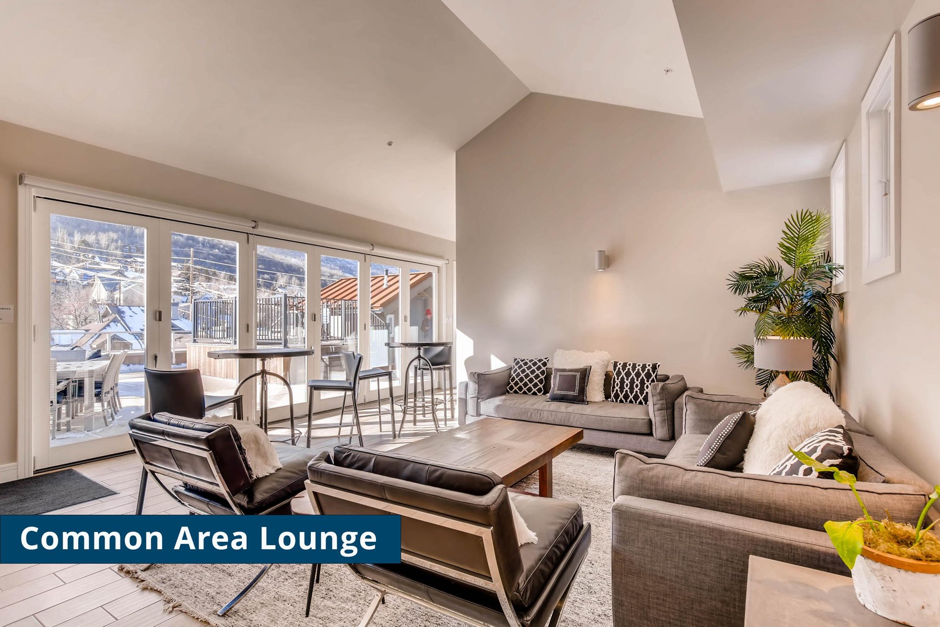 Rio Grande offers a common area lounge.