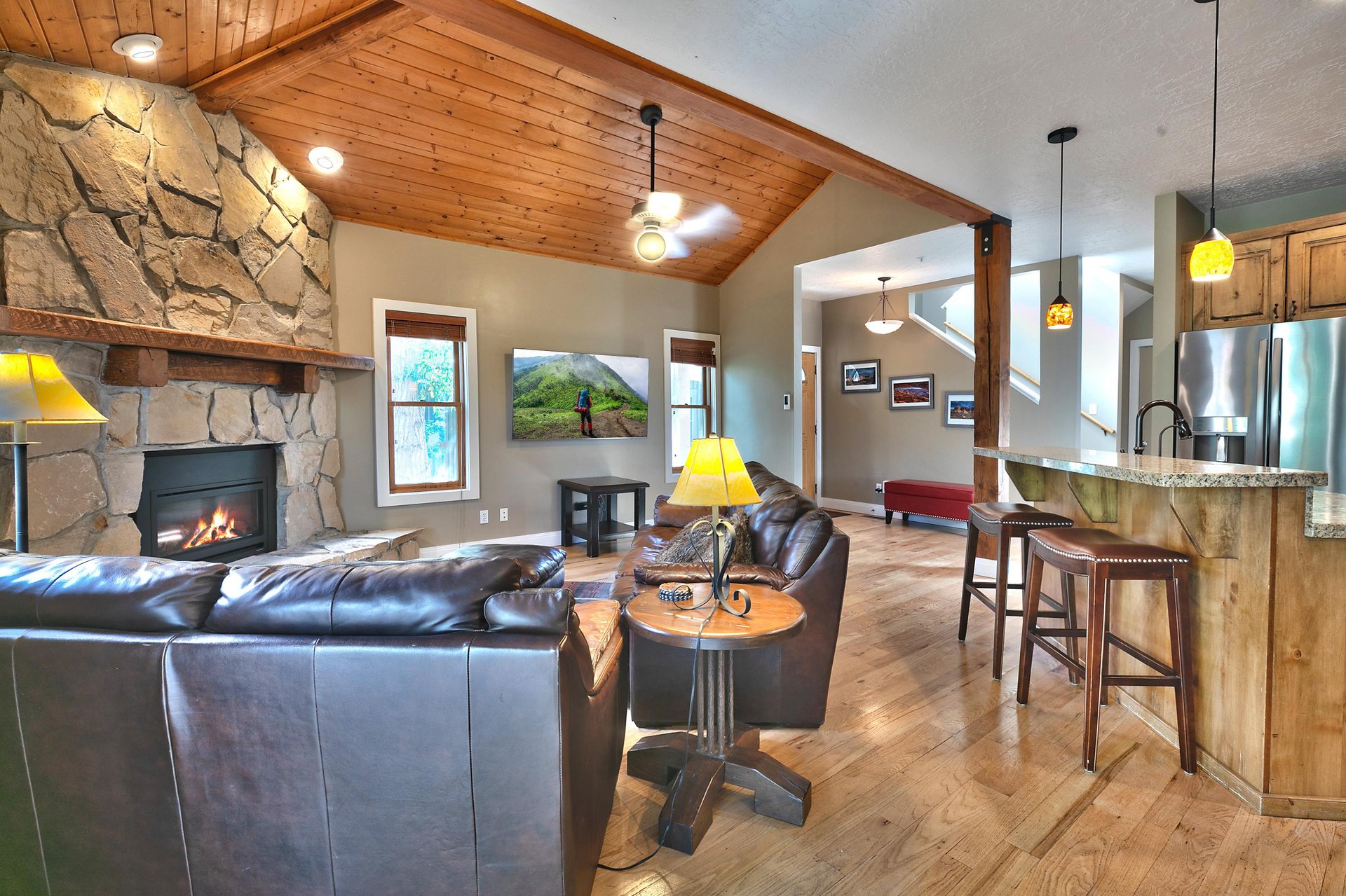 Living room and kitchen, additional seating for 2 at the kitchen island
