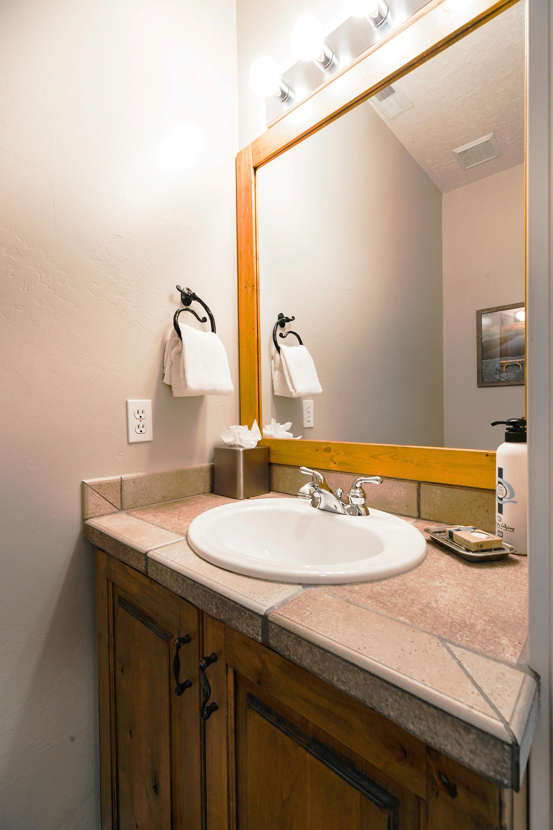Main level powder room, half bathroom