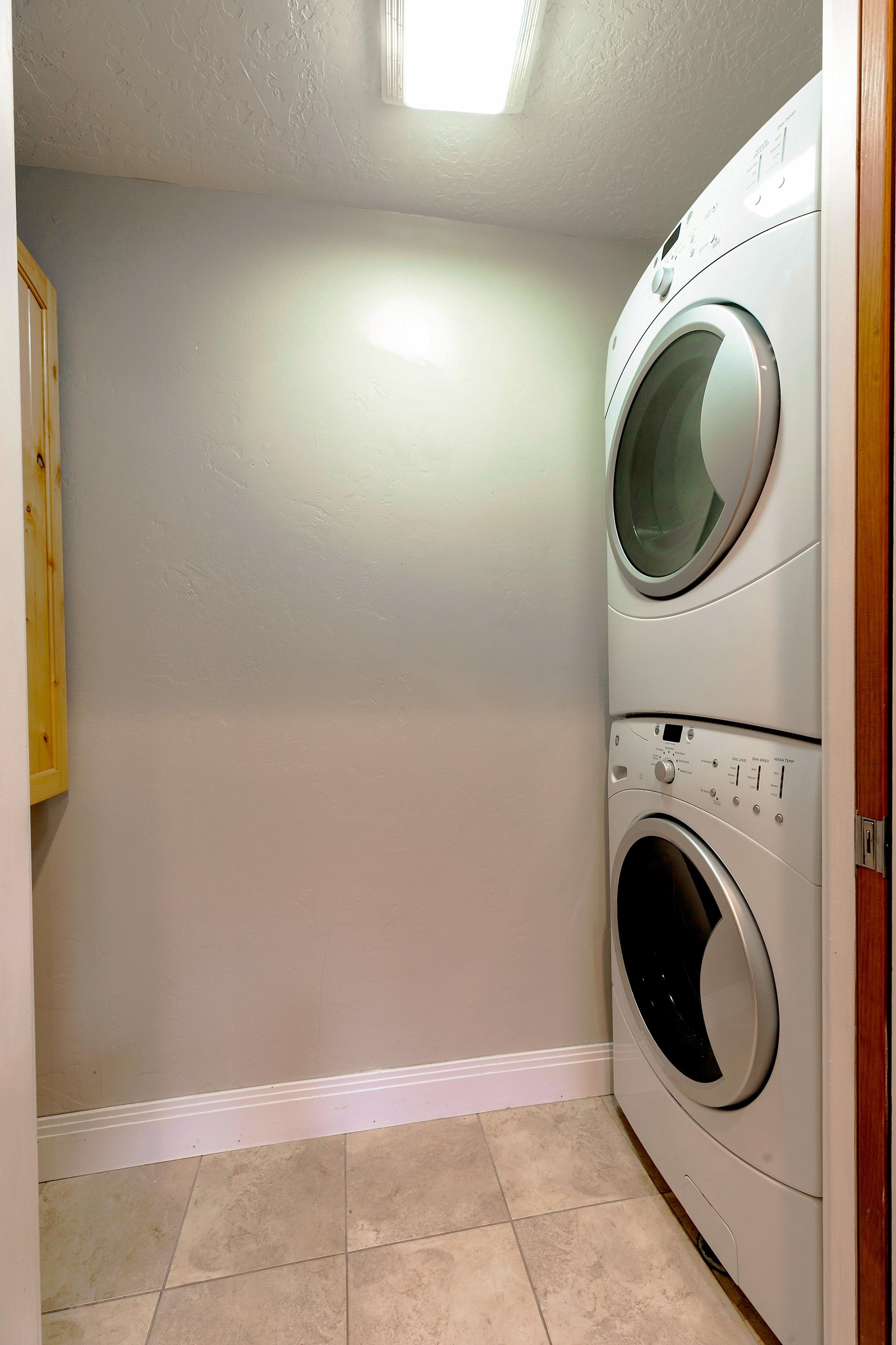 Stacked washerdryer on the main level