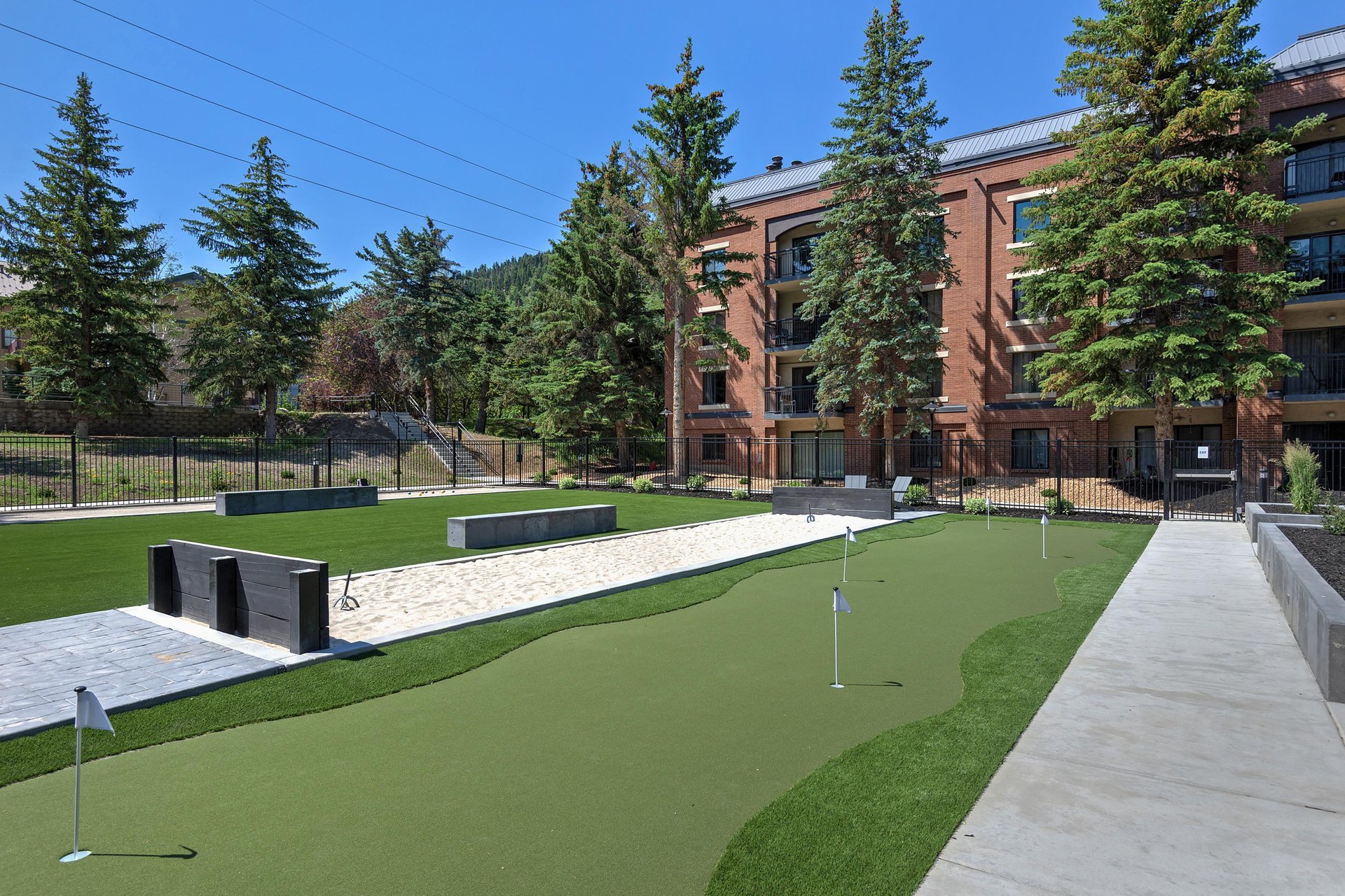 Putting green, horseshoes, and bocce ball