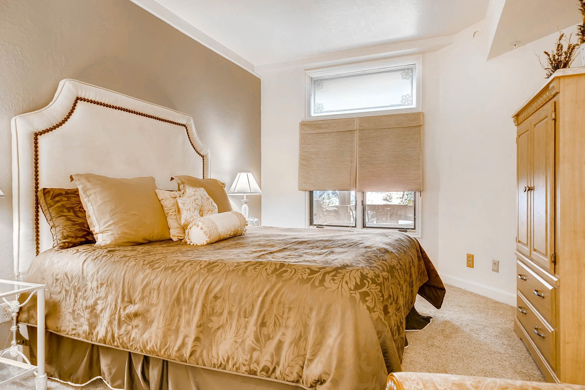 Main bedroom king bed