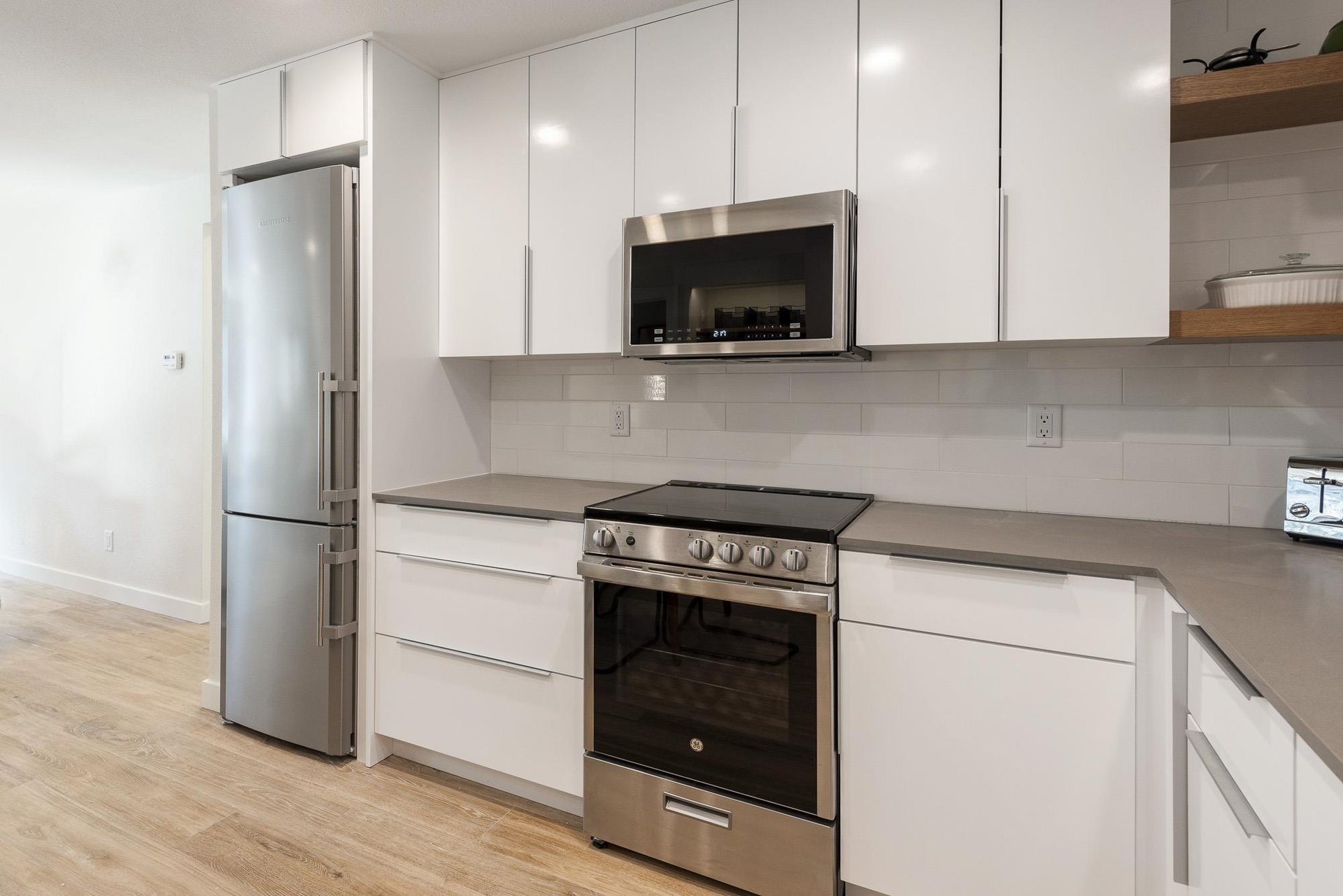 New appliances throughout