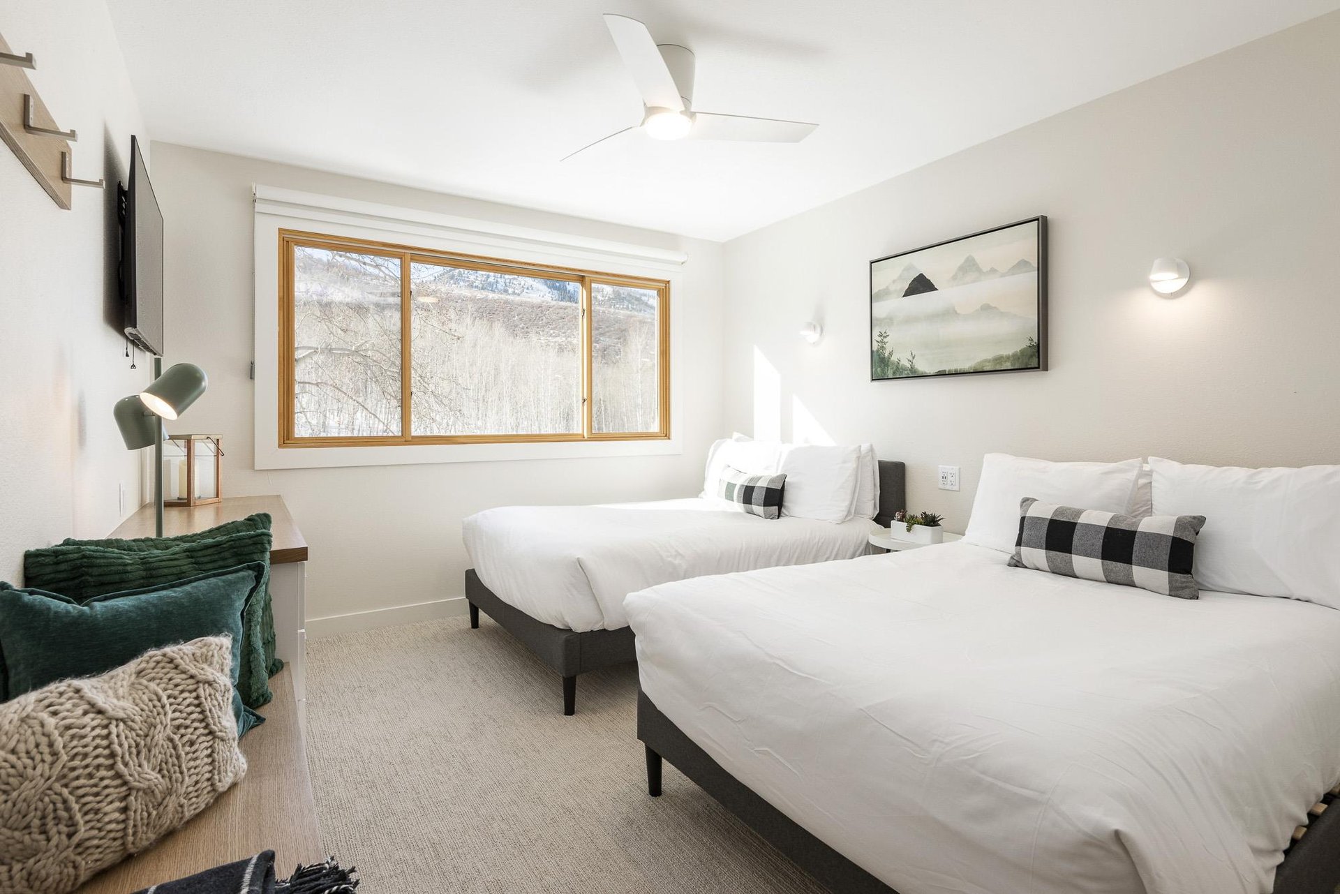 Guest bedroom