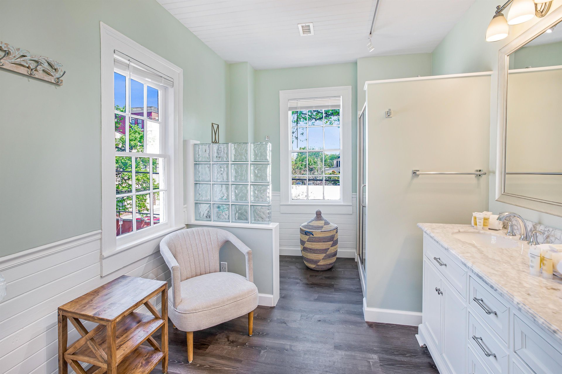 Guests will appreciate having plenty of space to store their accessories