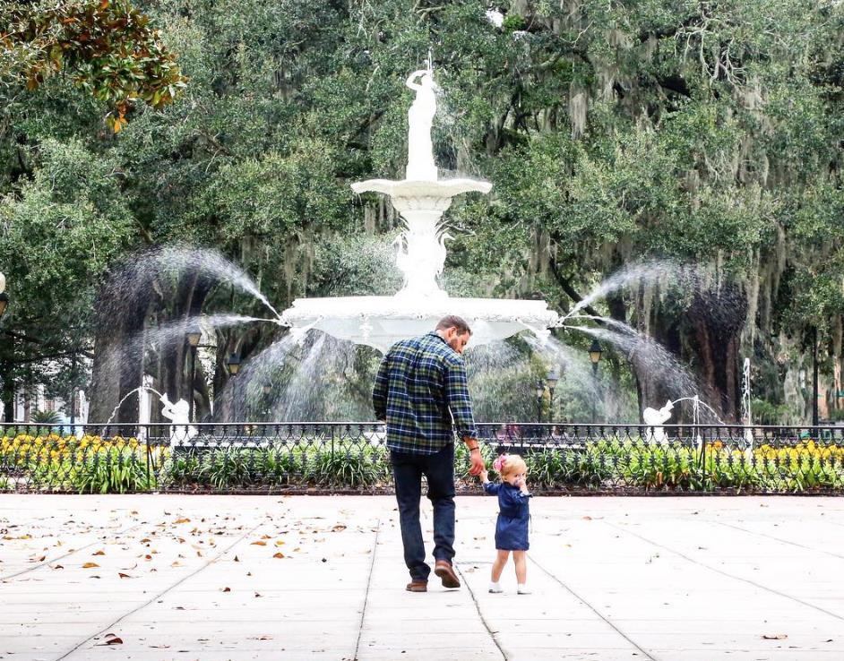 LuckySavannahTopInstagramSpotsForsythParkFountain LuckySavannahTopInstagramSpotsForsythParkFountain
