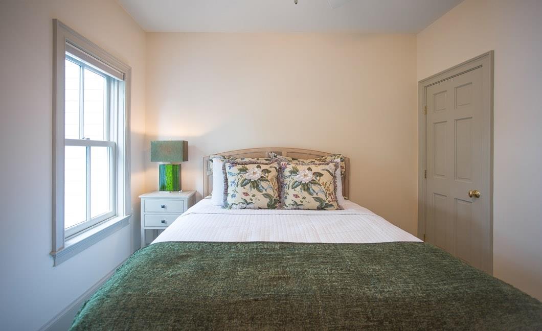 Roll into the warm quilts of the queen size bed at the end of a busy day.