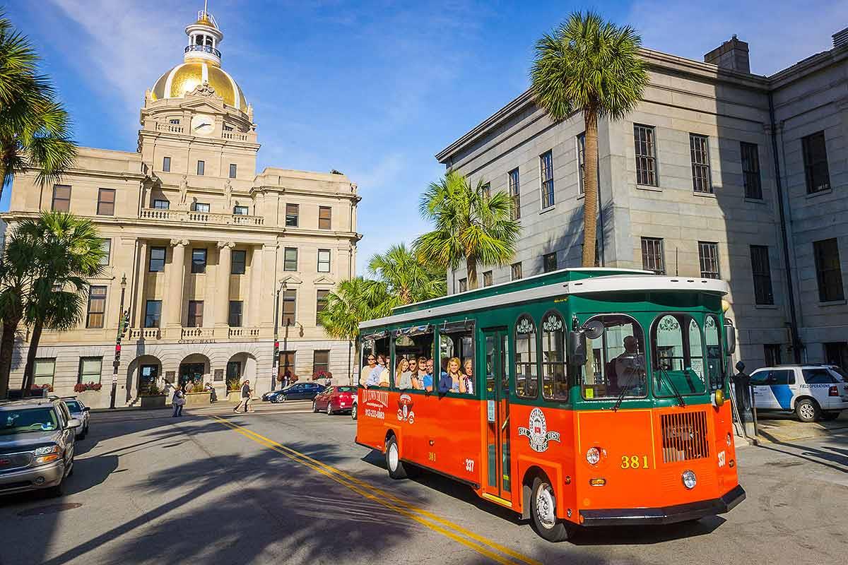 LuckySavannahVacationRentalsOldTownTrolleyTour LuckySavannahVacationRentalsOldTownTrolleyTour