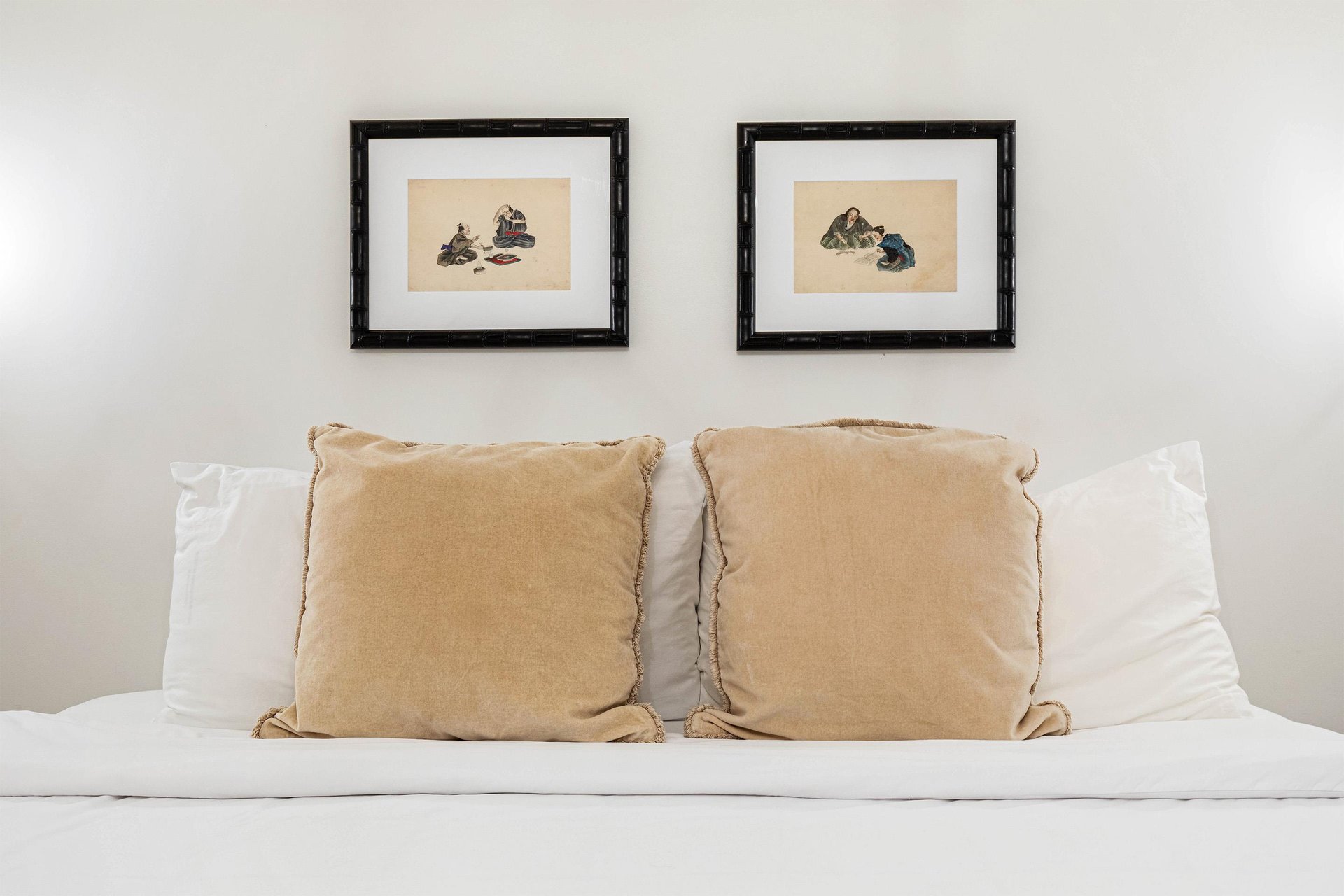 Bedroom 5  King Bed  Ensuite  Garden Apartment  Garden Level