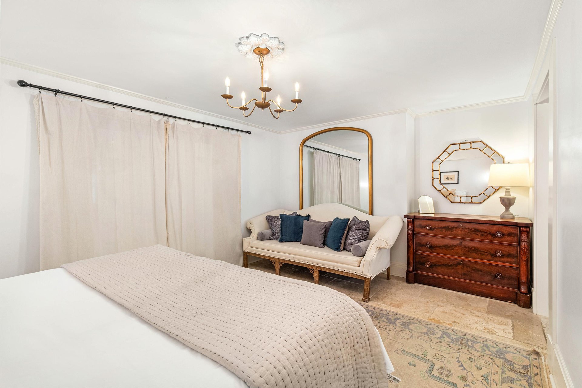 Bedroom 5  King Bed  Ensuite  Garden Apartment  Garden Level