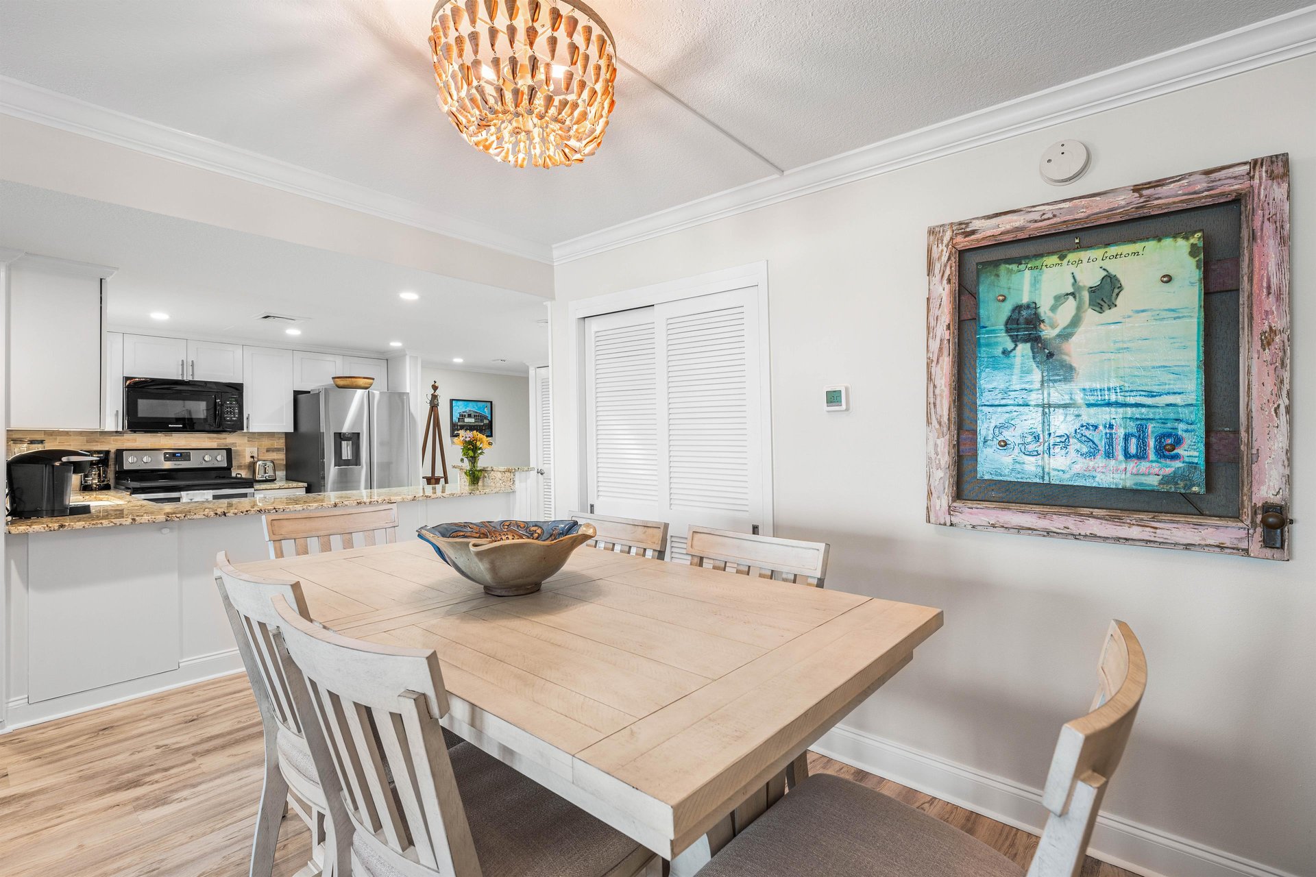 HSRC Dining Room with Seating for Six