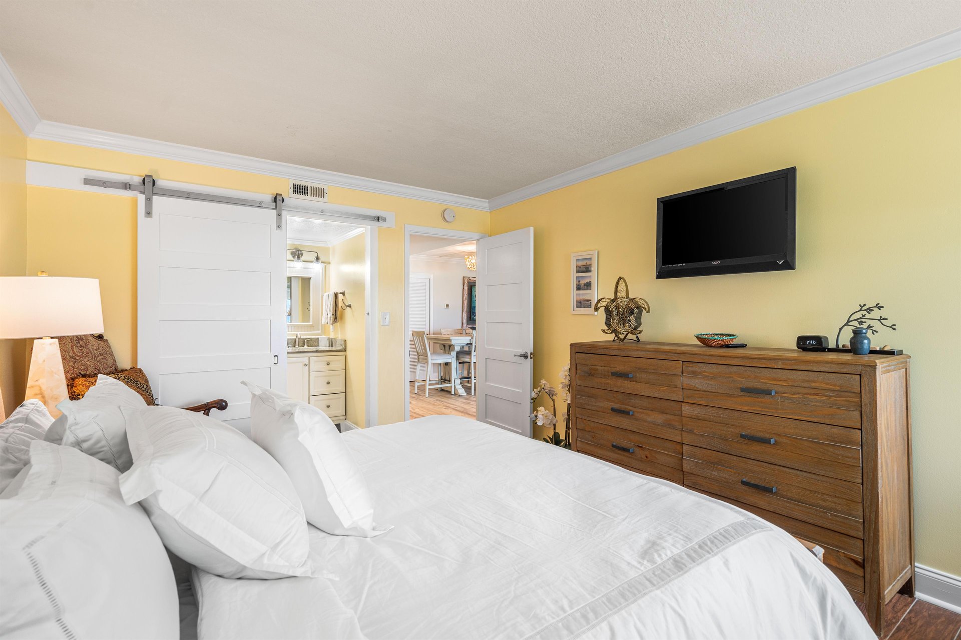 HSRC Master Bedroom with EnSuite Bathroom
