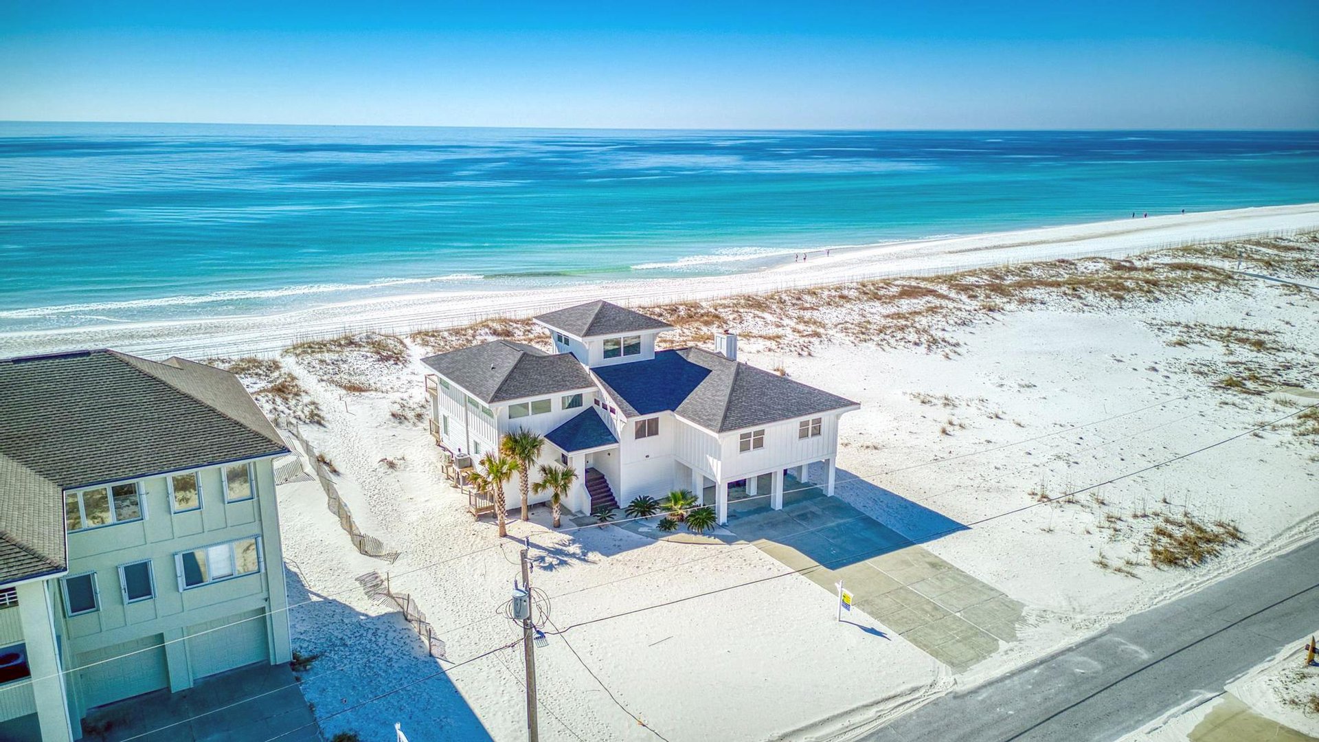 Ariola 706  Salt and Light Beach House 1