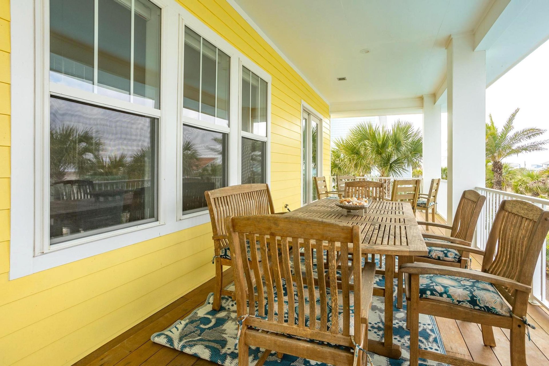Ariola 1405  The Big Yellow Beach House 35