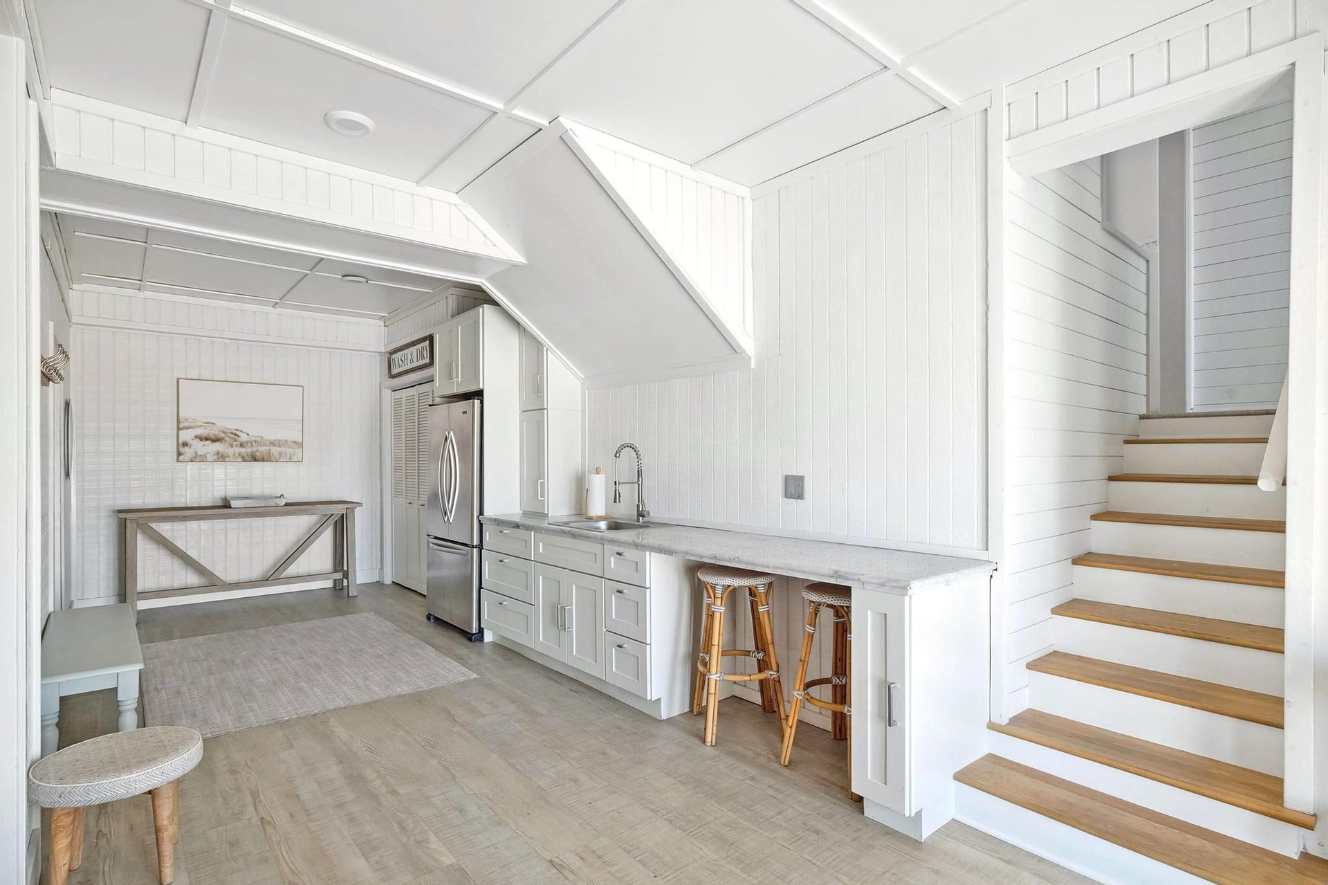 Ariola 706  Salt and Light Beach House 22