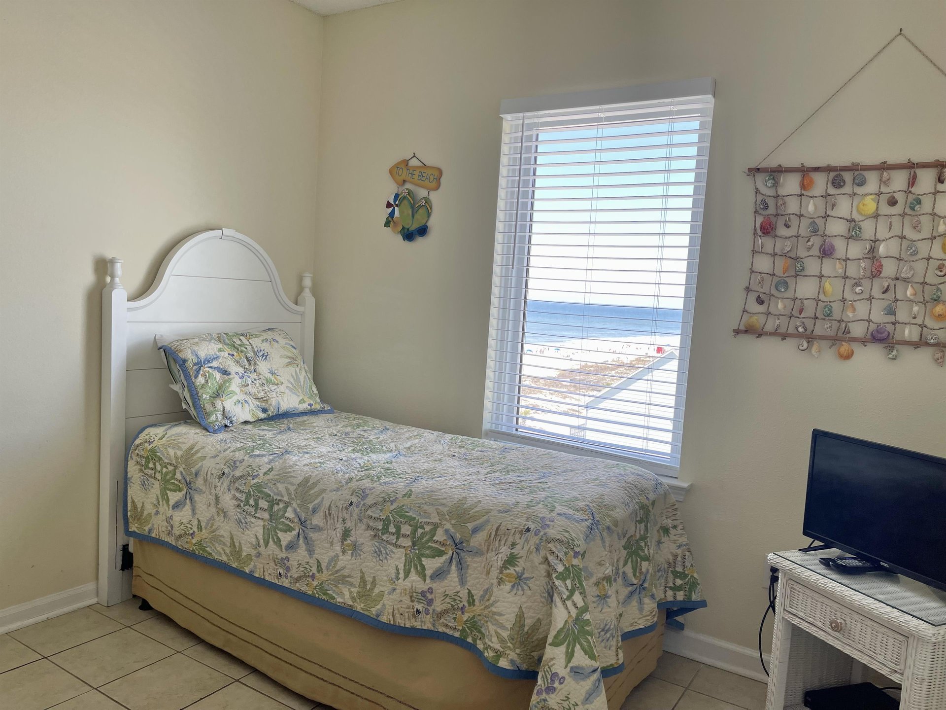 Tropic Isle 505 13