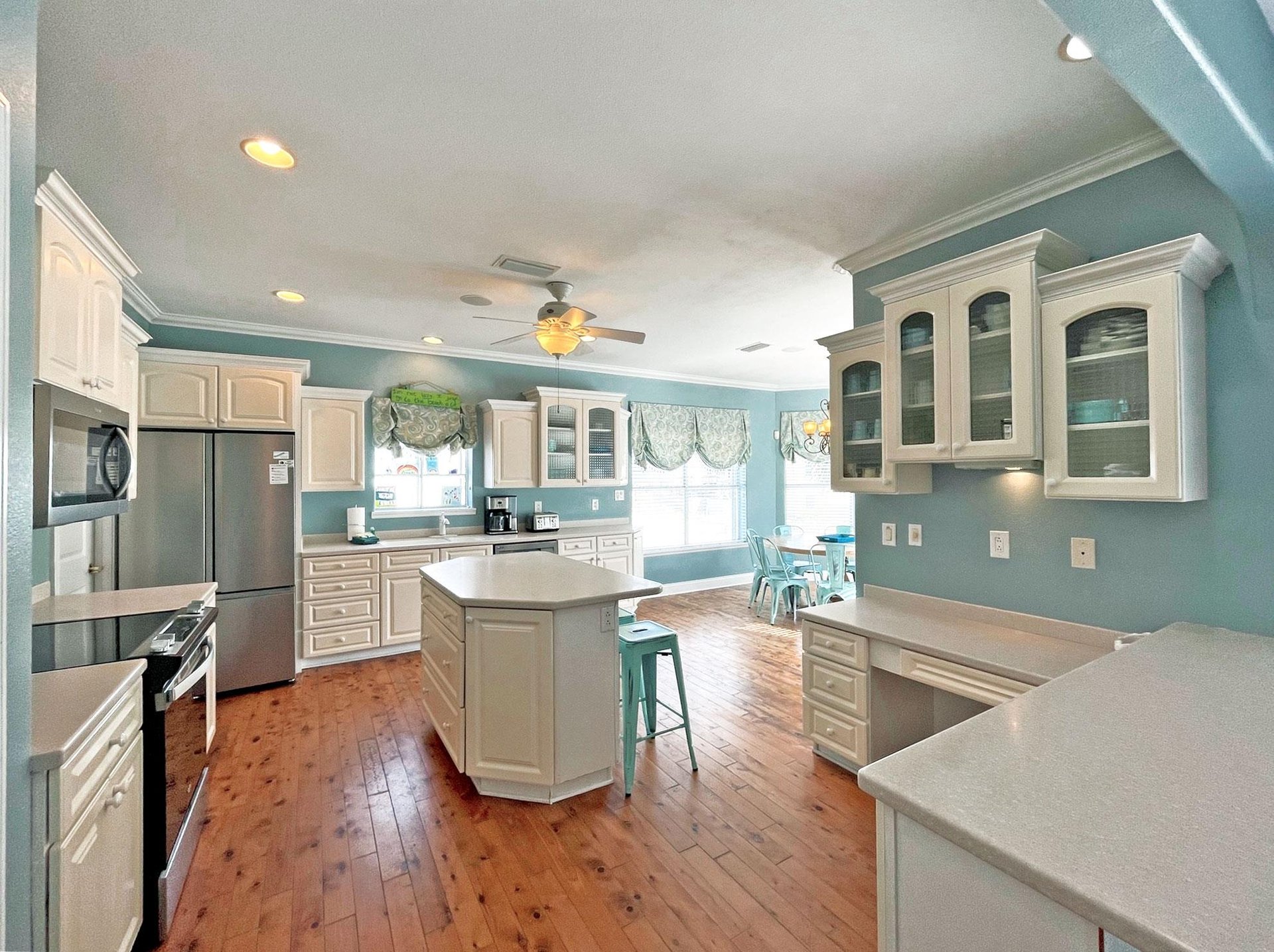 Maldonado 1206  Feeling Beachy 11