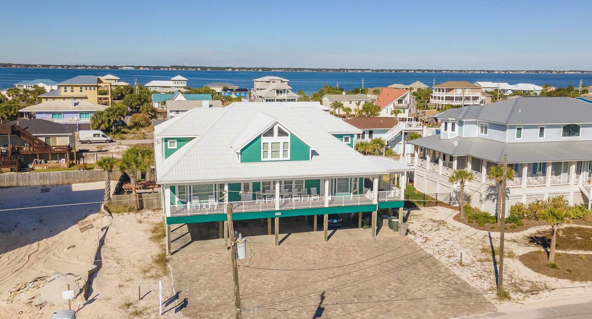 Ariola 1311  The Dolphin House 72