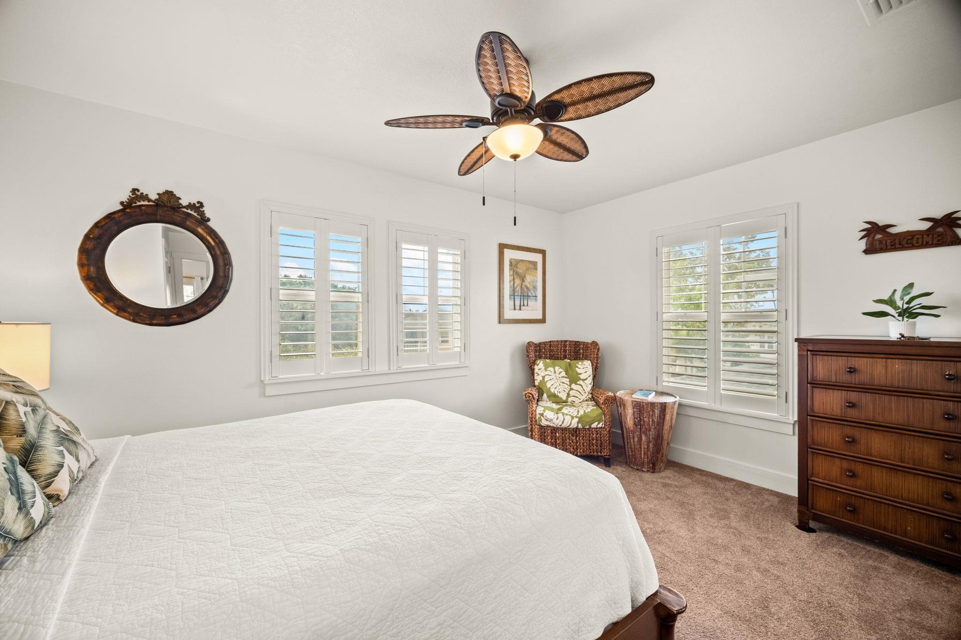 Spacious guest room
