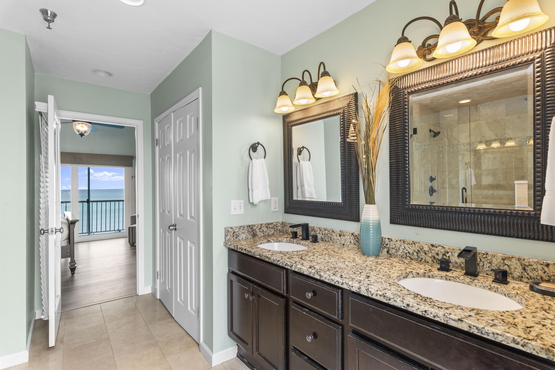 Destin Seafarer 207 18