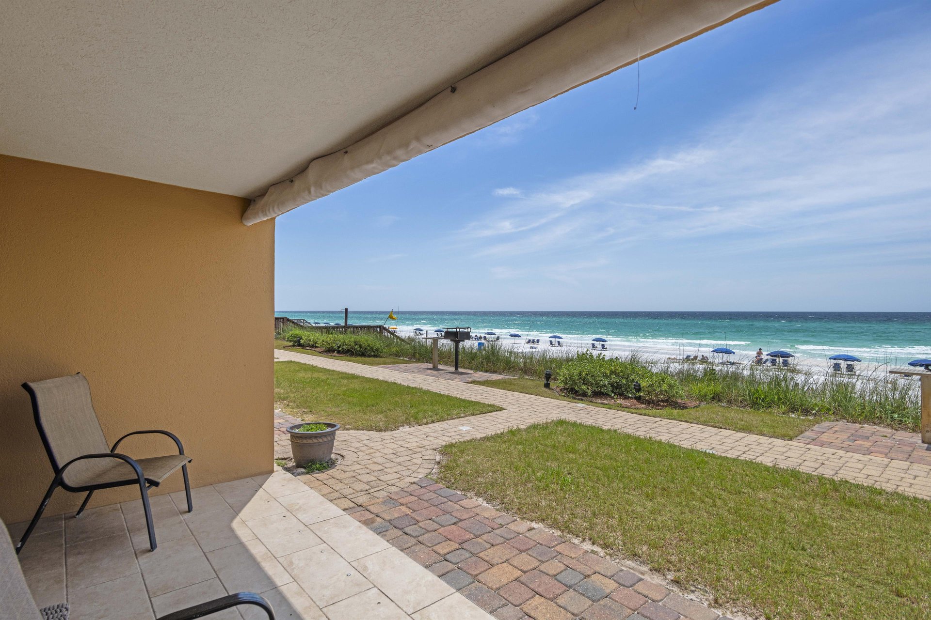 Coral Reef Club 04 15