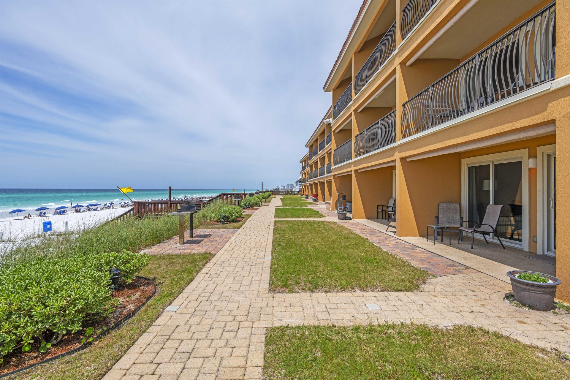 Coral Reef Club 04 16
