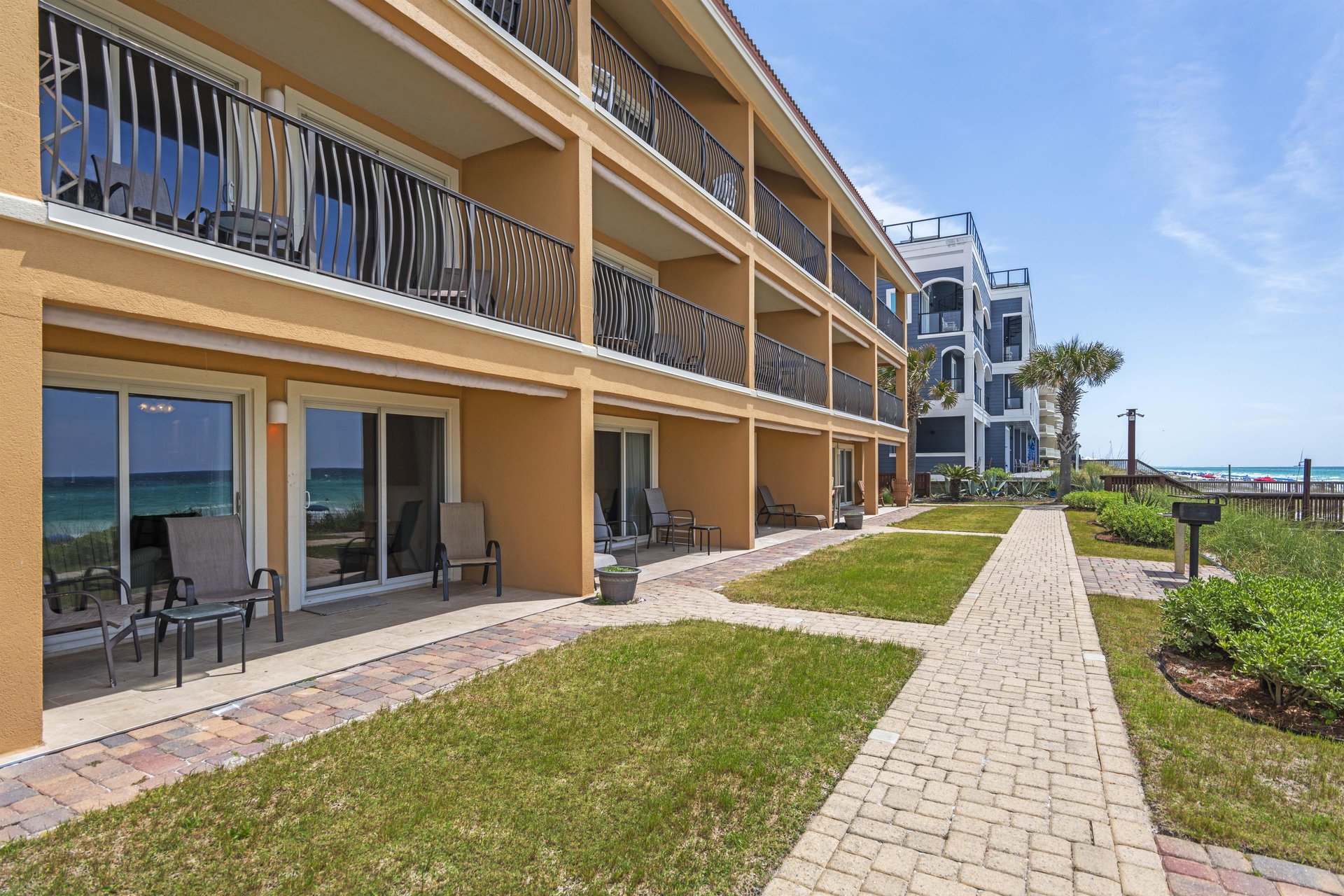 Coral Reef Club 04 17
