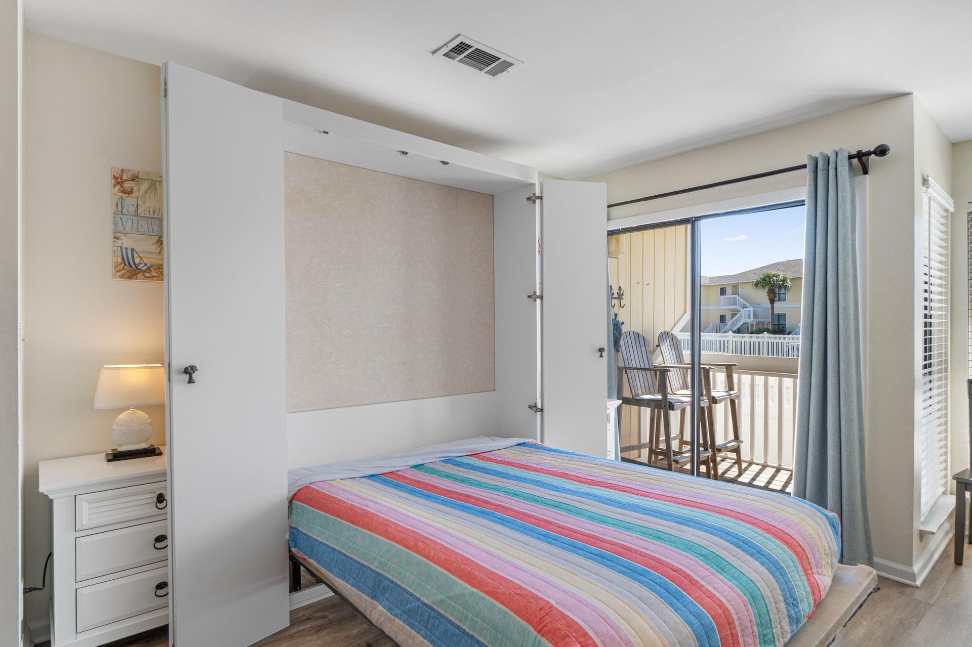 Murphy bed