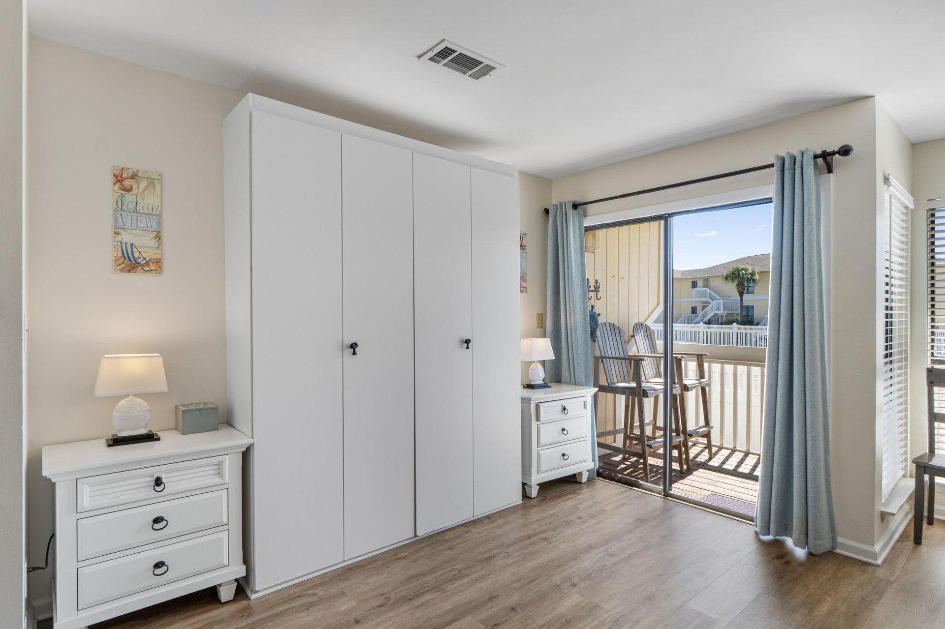 Murphy bed closet