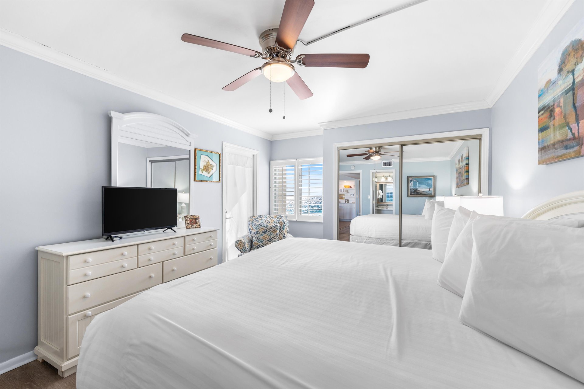 HSRC Master Bedroom With 32 TV