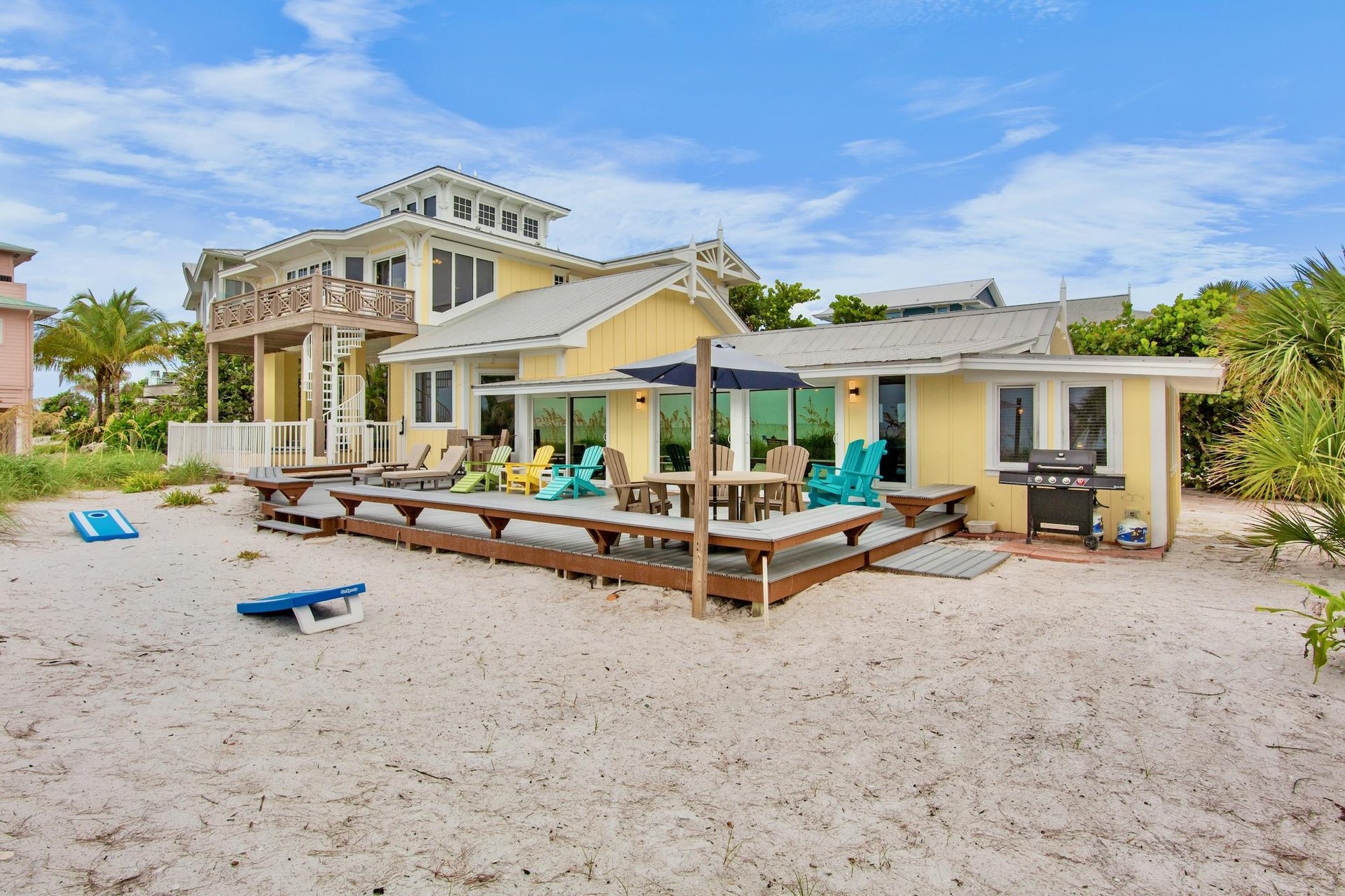 Back Deck and Lounge