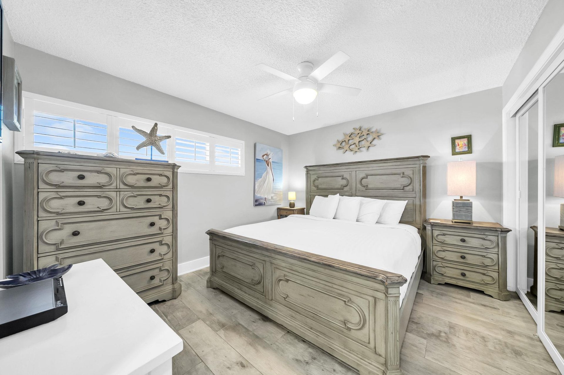 HSRC Guest Bedroom With King Size Bed