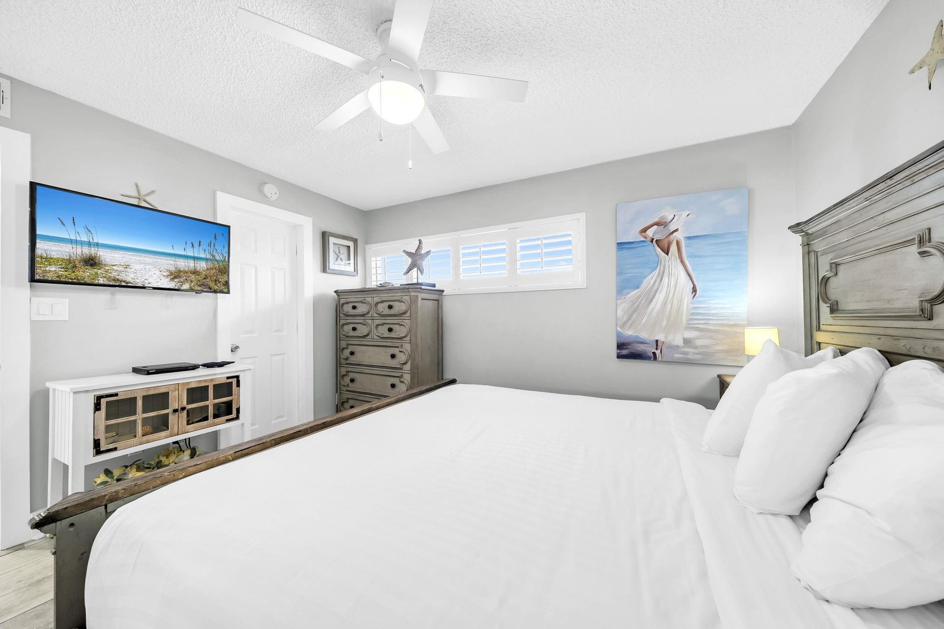 HSRC Guest Bedroom With 42 TV