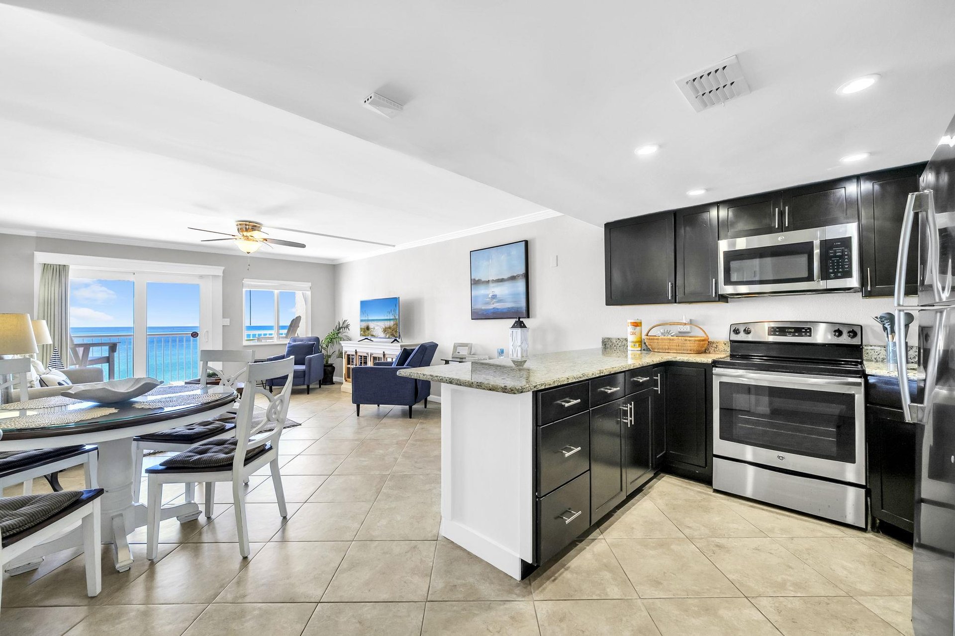 HSRC KitchenDiningLiving Area Overview