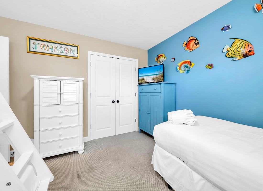 HSRC Guest Bedroom with 32 inch TV