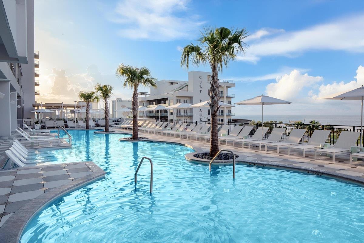 Pool at Embassy Suites By Hilton Gulf Shores Beach Resort
