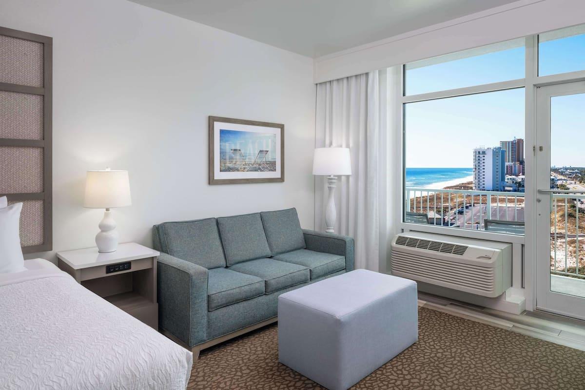 Room at Best Western Premier The Tides in Orange Beach, Alabama