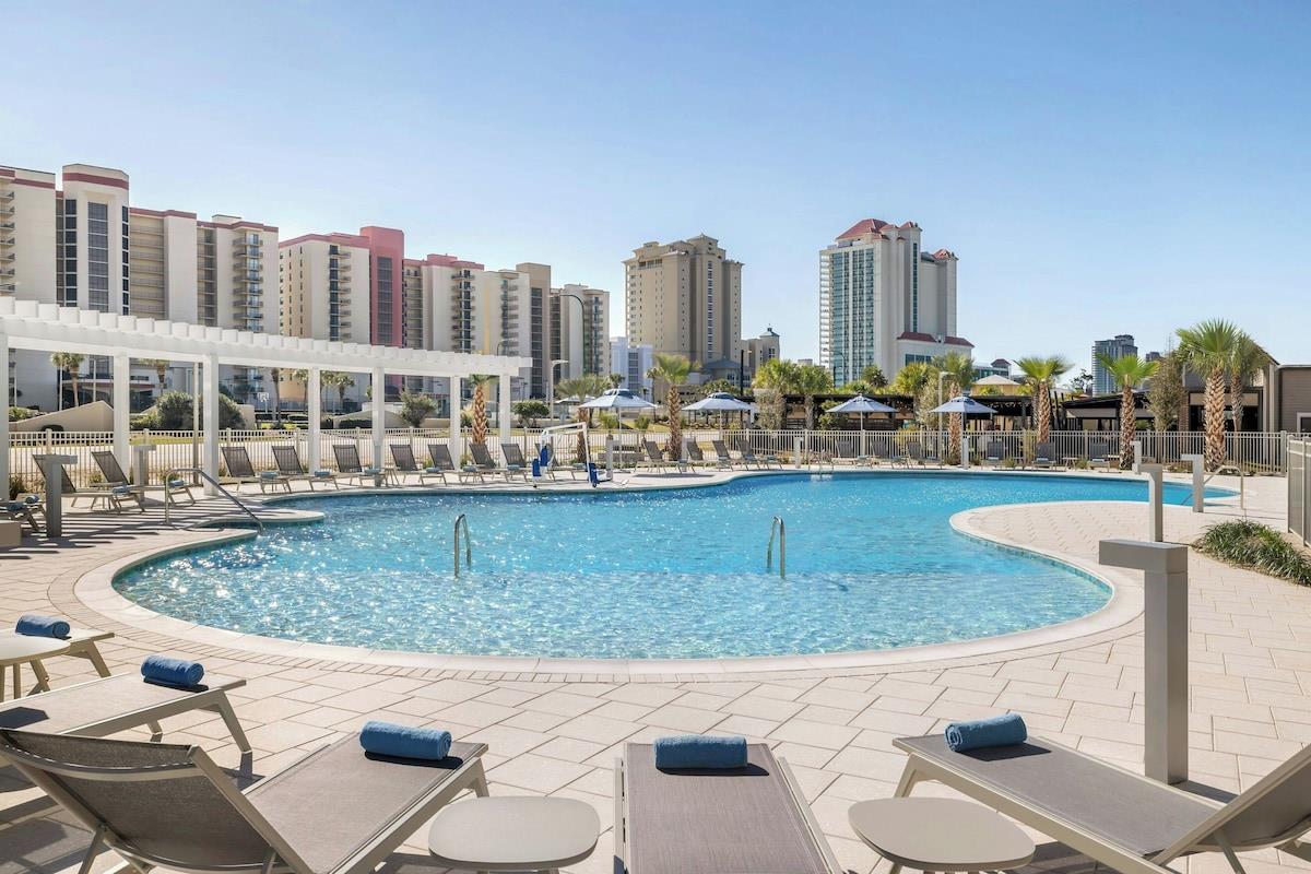 Pool at Springhill Suites Orange Beach Gulf Shores
