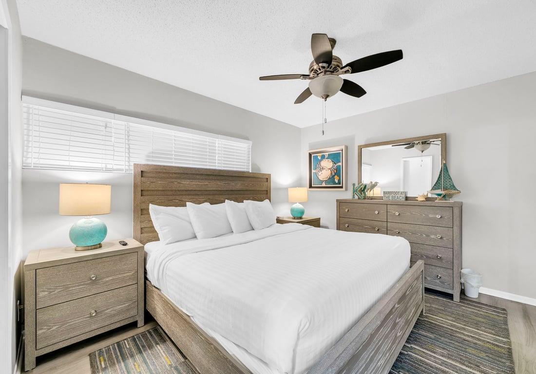 HSRC Guest Bedroom with King Bed