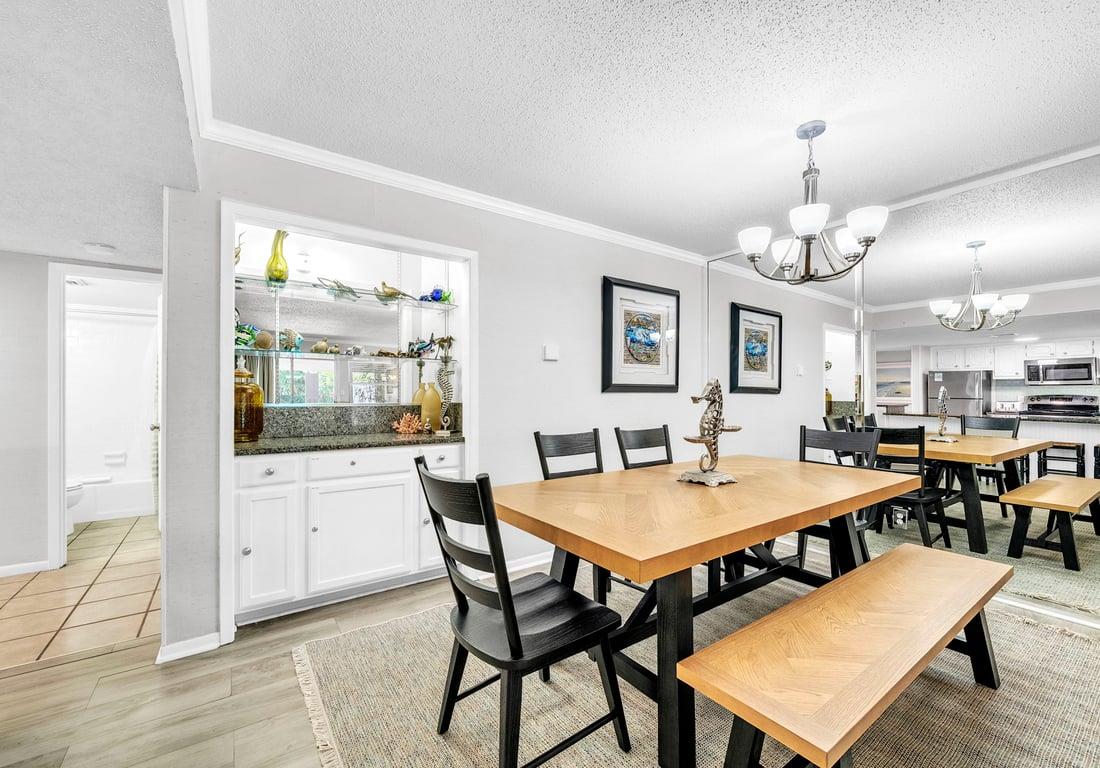 HSRC Dining Area with Seating for Six