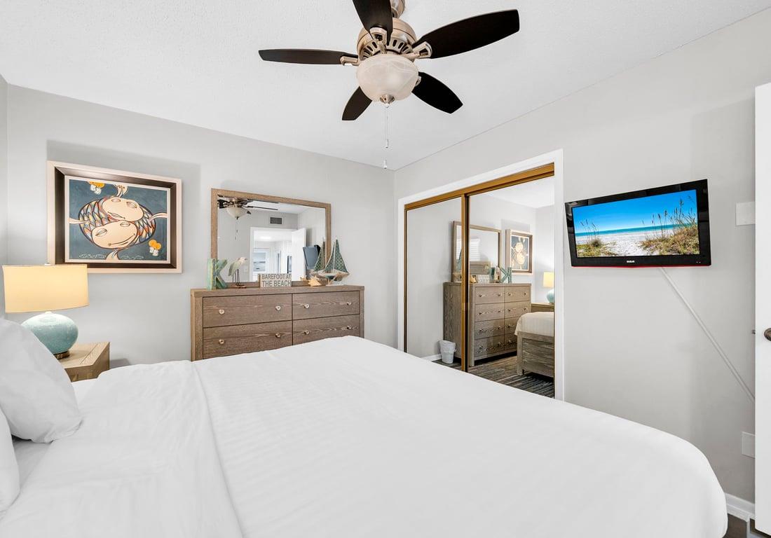 HSRC Guest Bedroom with King Bed