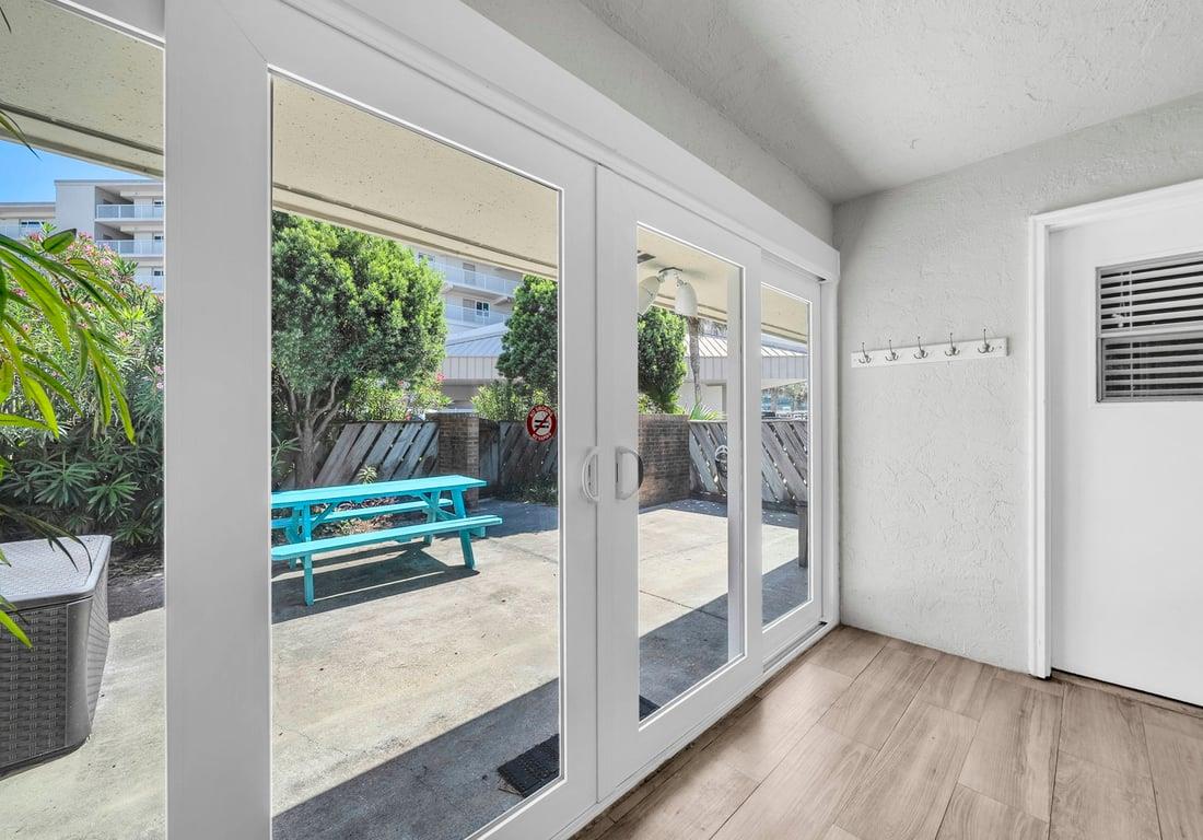 HSRC SunroomAccess to Private Patio