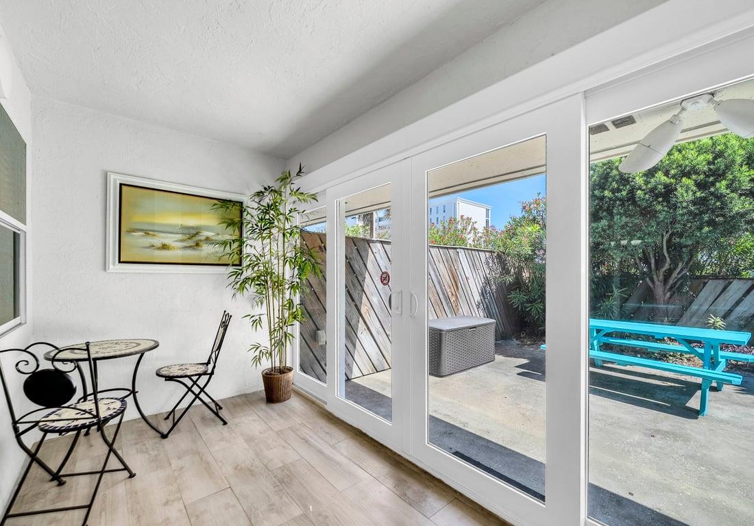 HSRC Sunroom Seating
