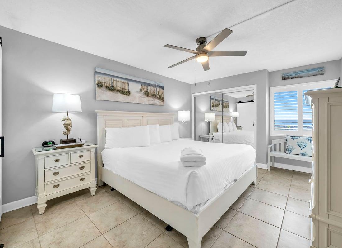 HSRC Master Bedroom with King Size Bed