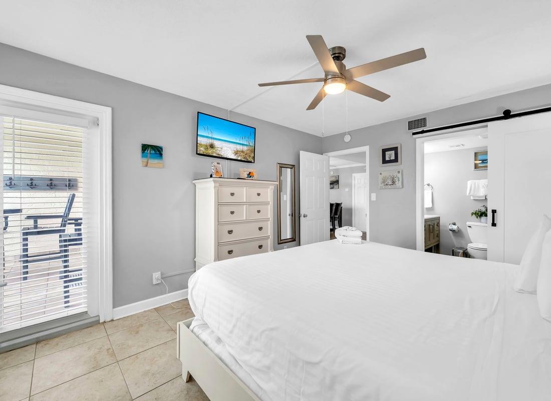 HSRC Master Bedroom with EnSuite Bathroom