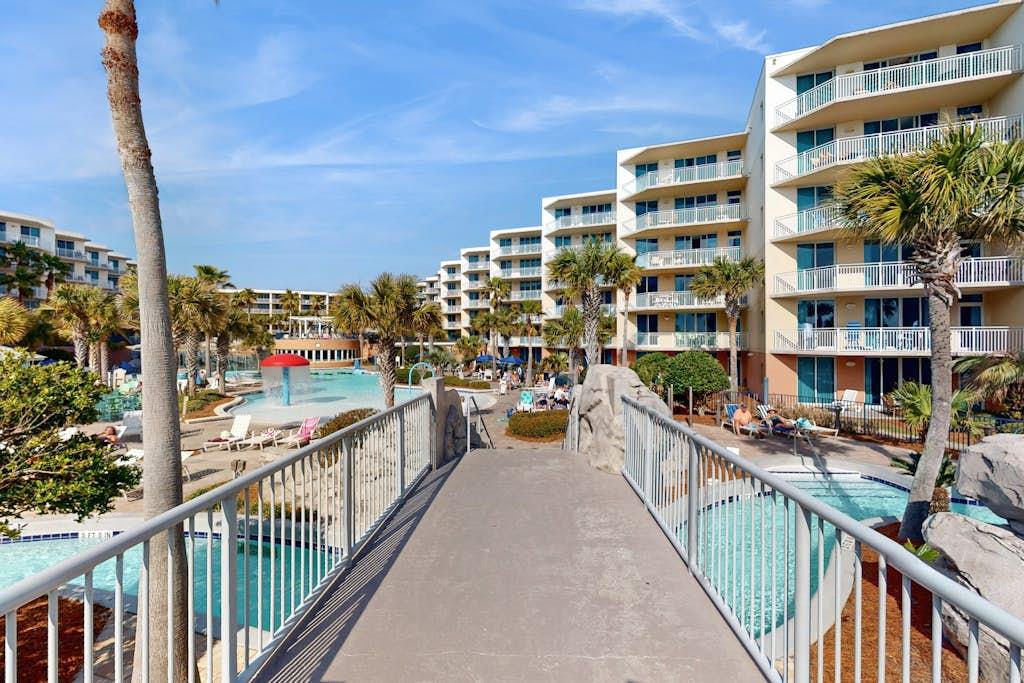 1400857