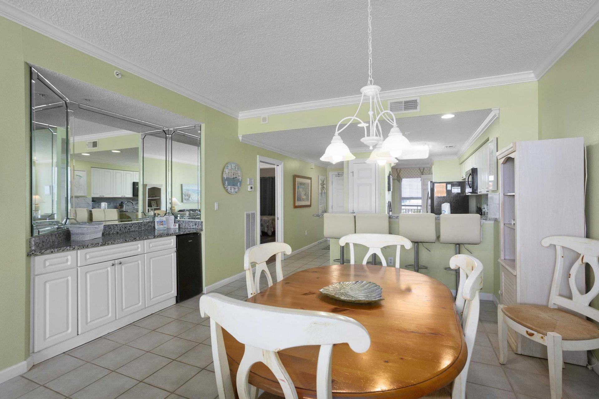 The Pearl of Navarre 303  Seas the Day 14