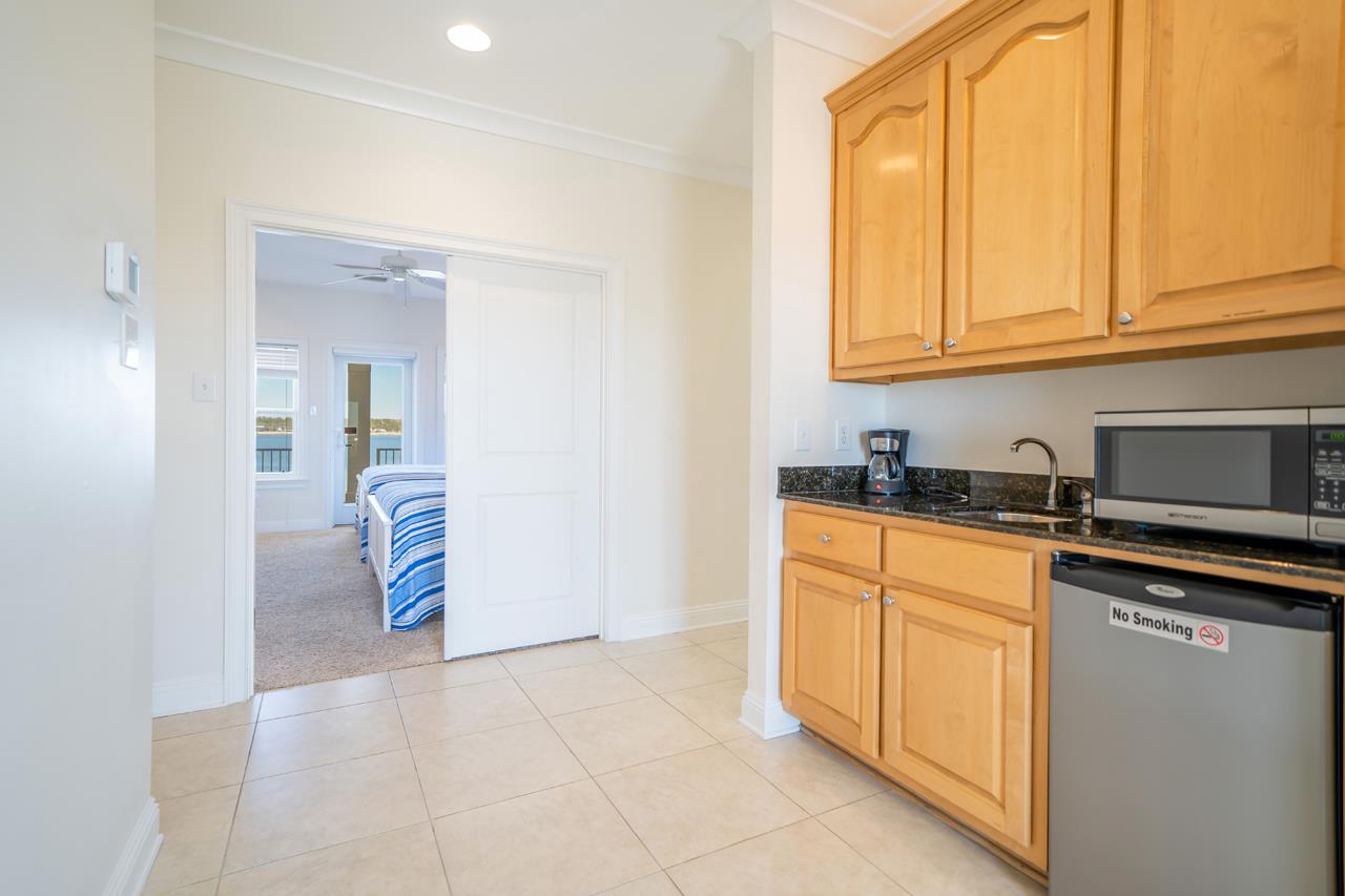 Gulf Horizons 23