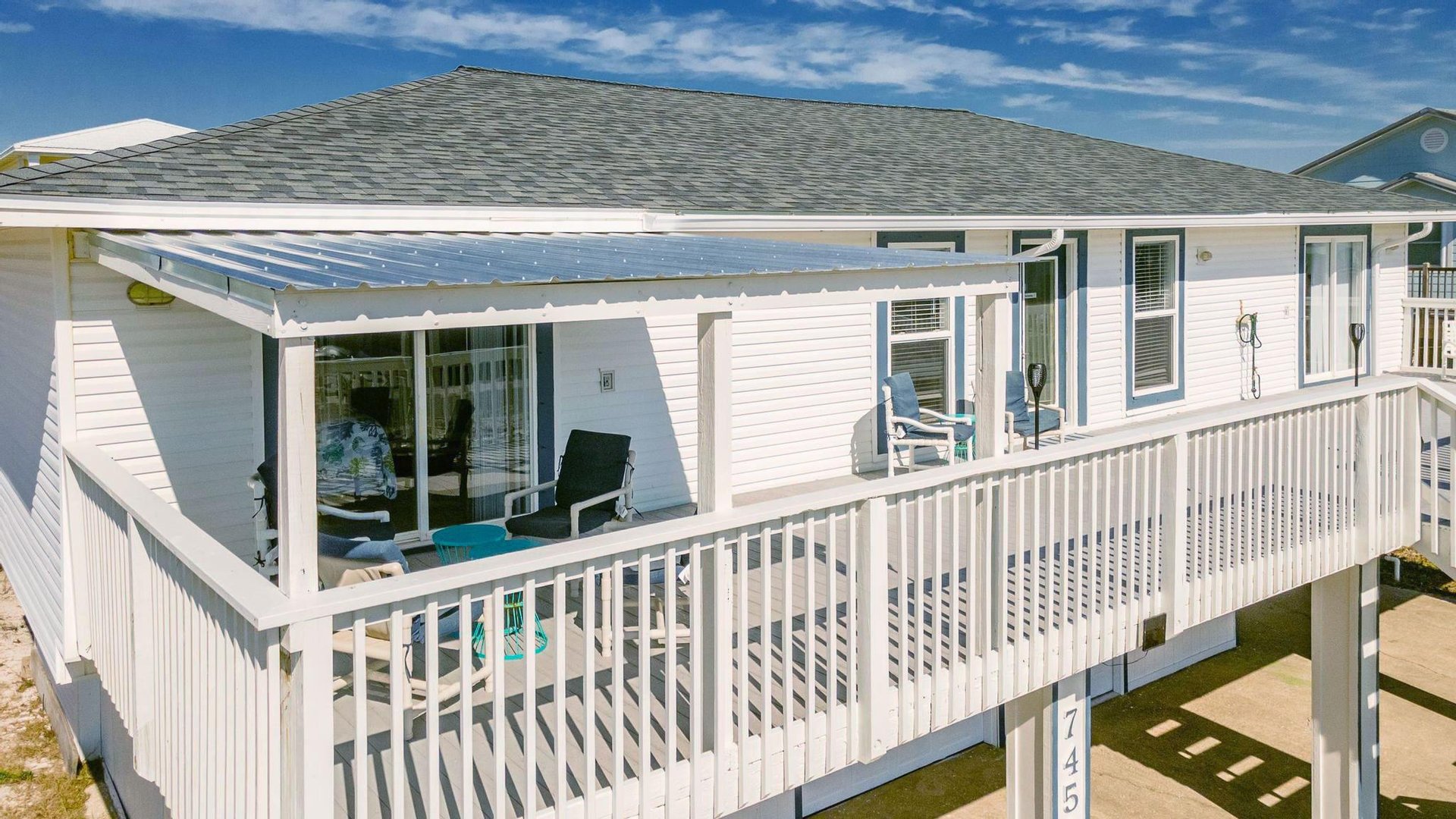 7456 Gulf Boulevard  ParrotEyes Cove 32