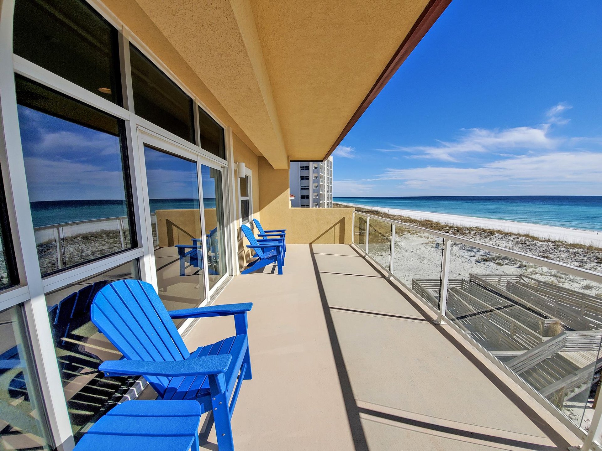 Regency Cabanas B1 28